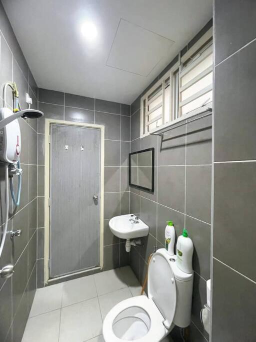 Cozyhouse 4Room 3Bath Room 10Pax'''Simpangampattasek Simpang Ampat  Esterno foto